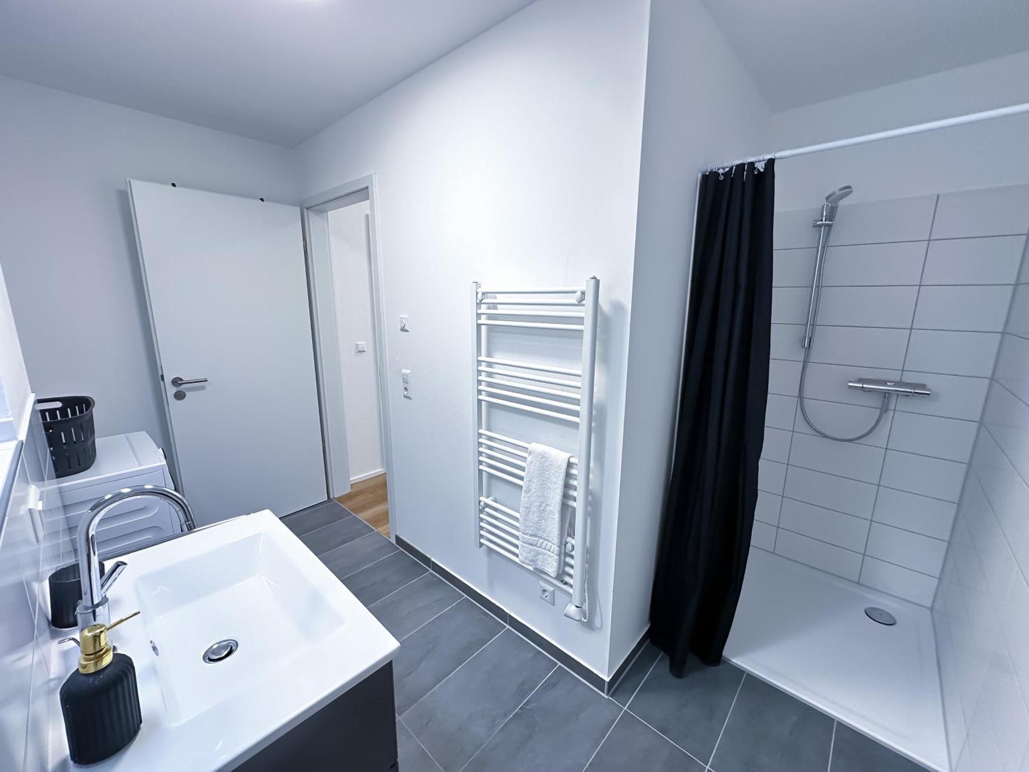 Suite4Me - Balkon I Kueche I Waschmaschine I Mainz-Kostheim Wiesbaden Zewnętrze zdjęcie